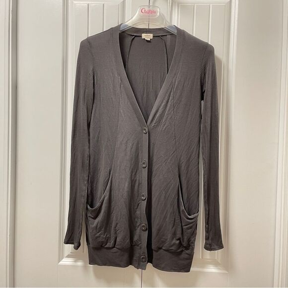 Wilfred Sweaters - Aritzia Wilfred Stretchy V-Neck Long Button Cardigan Gray - XS